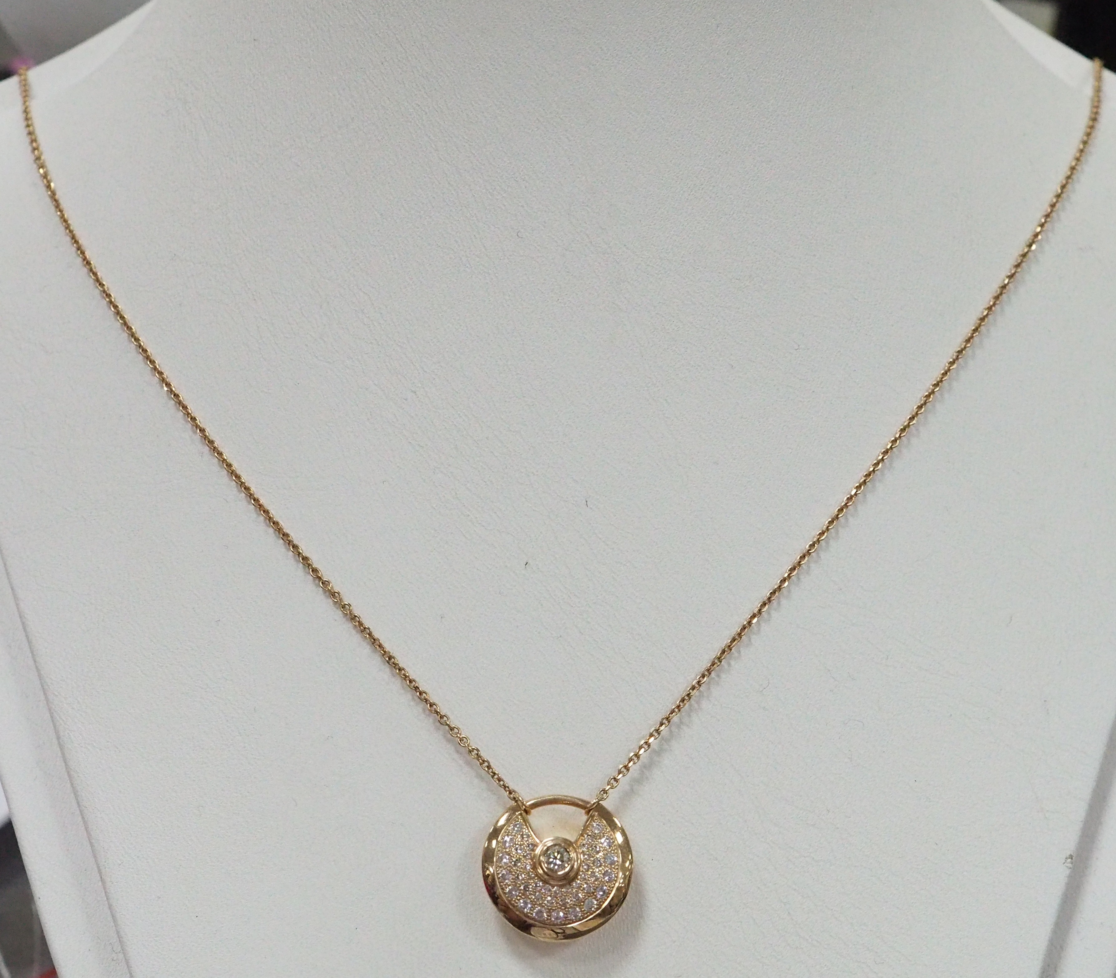 Колье из золота с бриллиантами